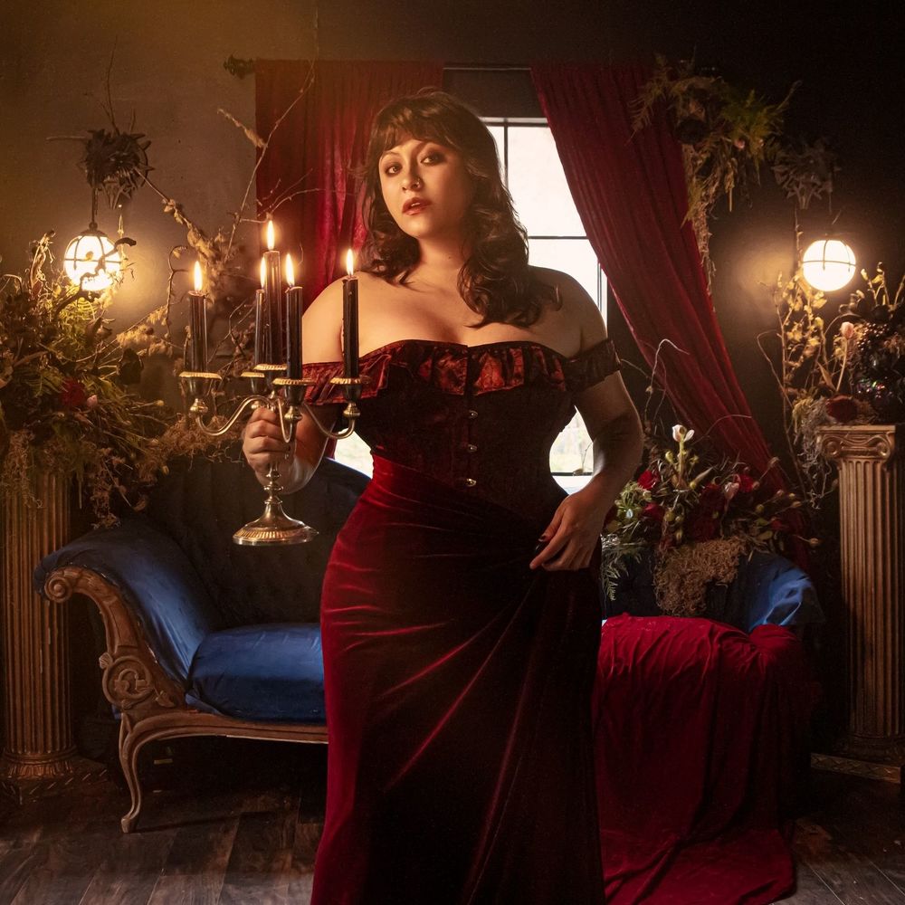 Meet your Posher, Elizabeth